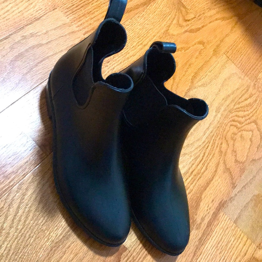 rain shoes